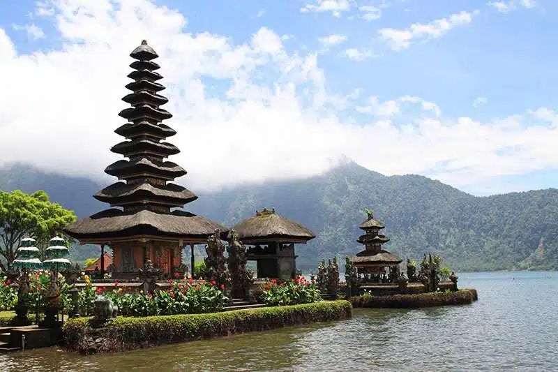 templo bali indonesia