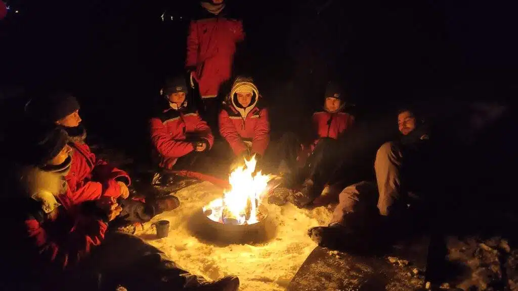 auroras boreales hoguera